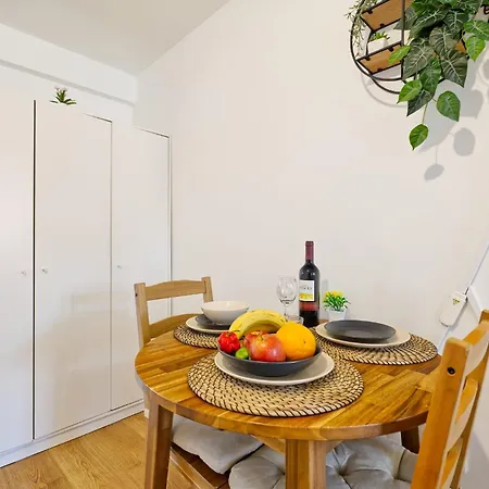 And Beautiful Flat Apartment *