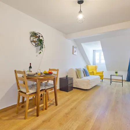 And Beautiful Flat Apartment