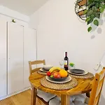 And Beautiful Flat 아파트 *