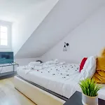 And Beautiful Flat 아파트