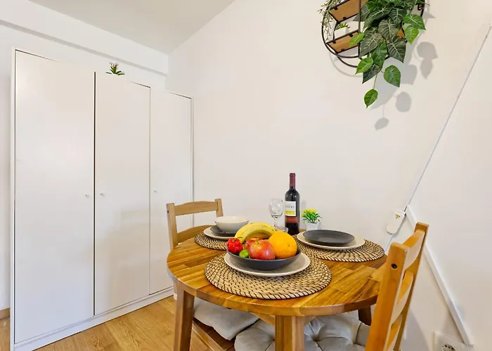 And Beautiful Flat Διαμέρισμα *